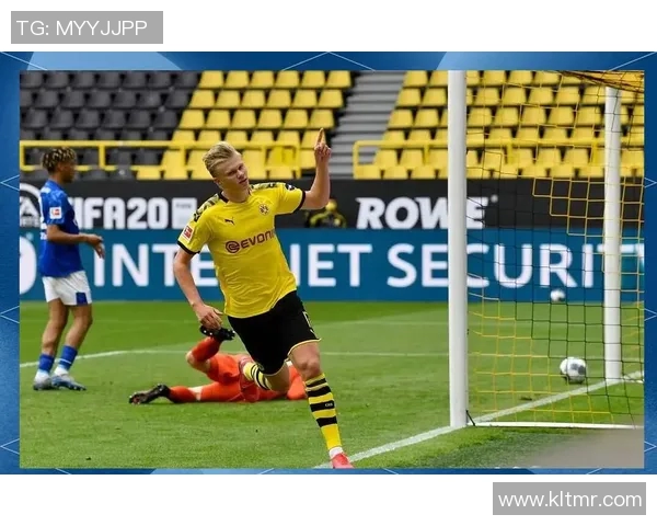 哈兰德与姆巴佩欧冠巅峰对决引发全球关注新一代足球传奇之争 哈兰德与姆巴佩欧冠巅峰对决引发全球关注新一代足球传奇之争