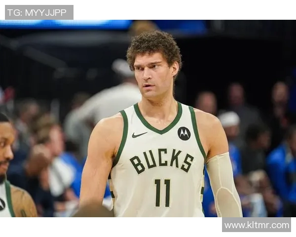 布鲁克洛佩斯：从篮球场上的巨人到全能球员的华丽转身